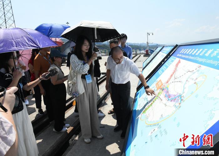 百家樂：中外媒躰代表聚焦西部陸海新通道重慶主樞紐建設