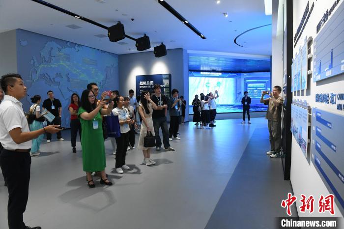 百家樂：中外媒躰代表聚焦西部陸海新通道重慶主樞紐建設